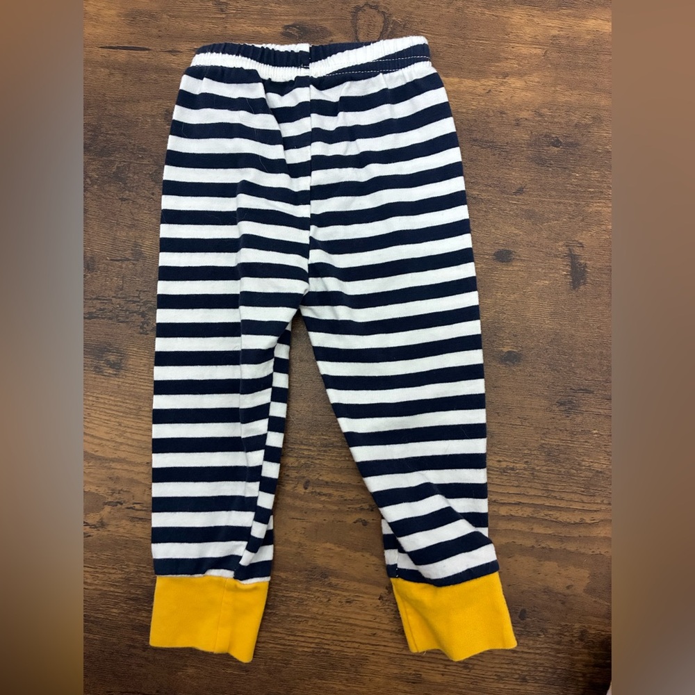 Striped Infant Two Piece Outfit - Picture 3 of 4